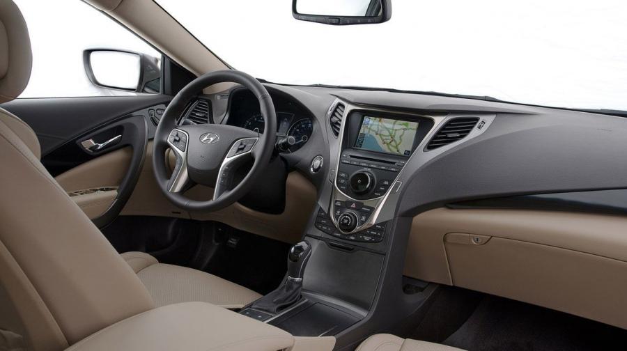  Hyundai Azera 2012 года  (фото 38 из 103)